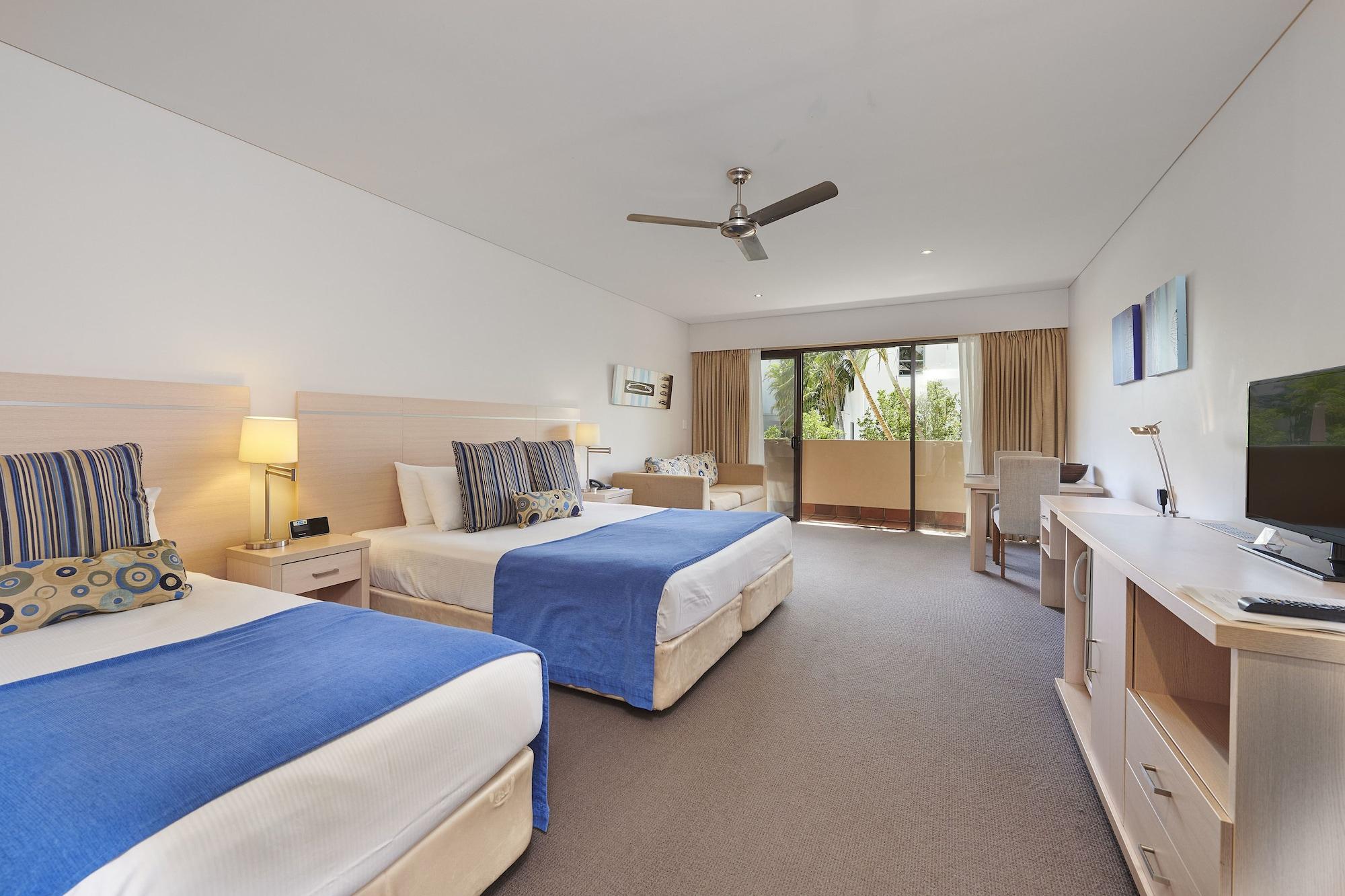 Waves Byron Bay Hotel Exterior photo